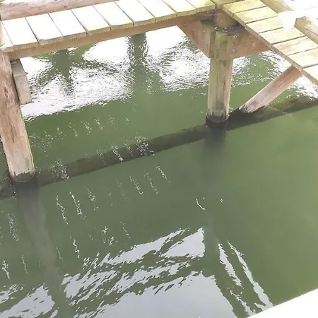 Wherry Διαμέρισμα *